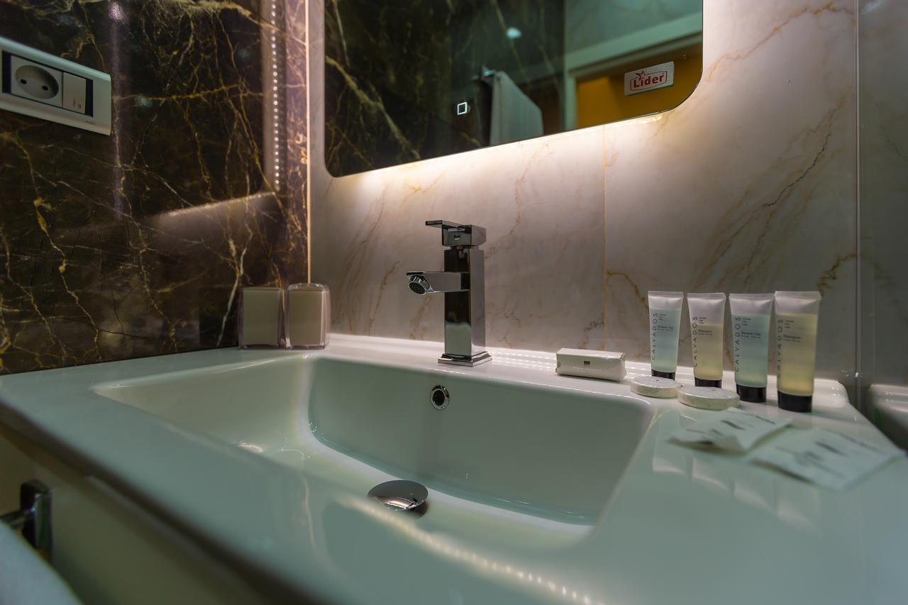 Aksent Hotel Baku Luaran gambar